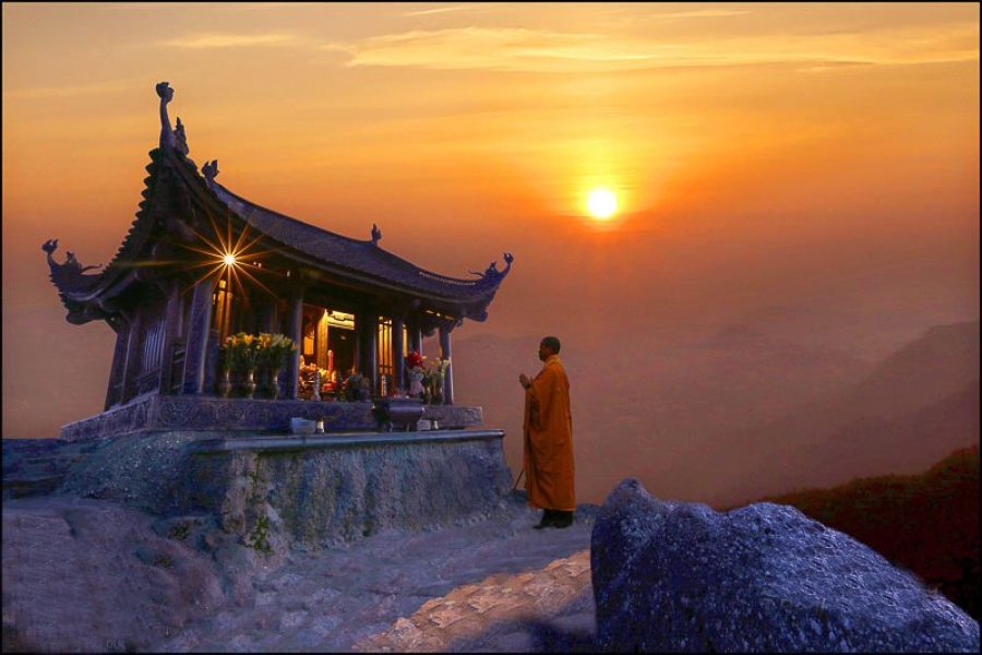 Du lịch tâm linh: Đỉnh Thiêng Yên Tử – Chùa Ba Vàng